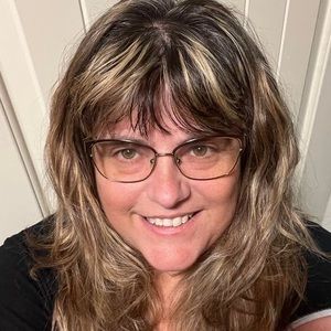 Meet your Posher, Becky